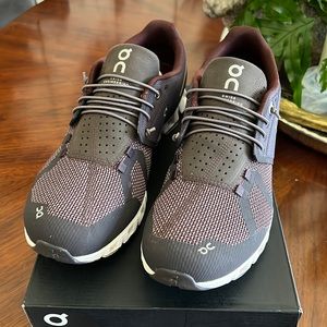 ON Cloud Pebble/Raisin